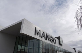 ep archivo   exterior de la sede de mango en barcelona