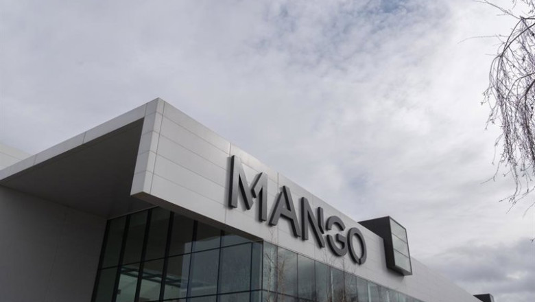 ep archivo   exterior de la sede de mango en barcelona
