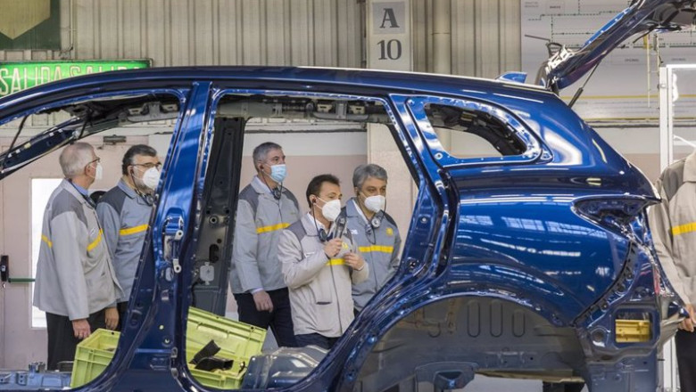 Archivo - Imagen de archivo de una de las últimas visitas de responsables de Renault a la factoría de Palencia. | RENAULT - Archivo ep archivo imagen de archivo de una de las ultimas visitas de responsables de renault a la