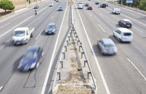 ep archivo   varios vehiculos en la autovia a 3