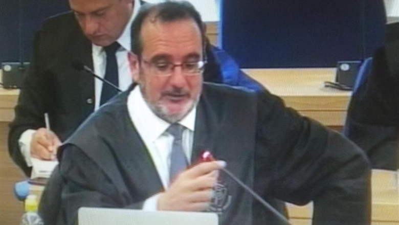 El abogado de la exconsejera de Bankia Araceli Mora, durante la presentación de conclusiones finales del juicio por la salida a Bolsa de la entidad. | EUROPA PRESS ep el abogado de la exconsejera de bankia araceli mora durante la presentacion de conclusiones