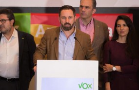 ep en sevilla ruedaprensapresidentevox santiago abascal