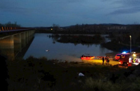 ep fallece una persona al precipitarse su vehiculo por el puente de la carretera a-126 en alagon