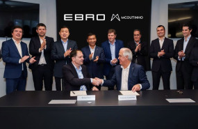 ep imagen de la firma del acuerdo entre ambas empresas