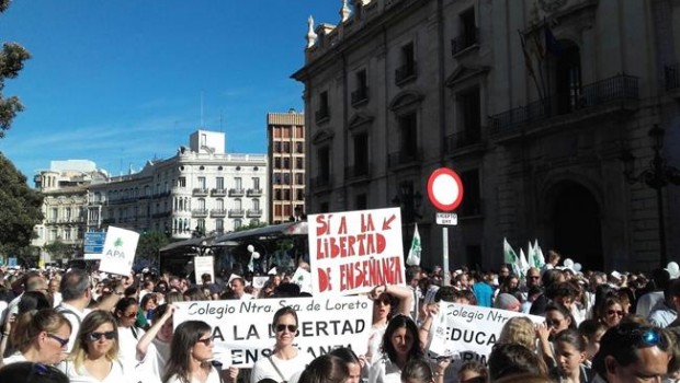ep la manifestacion supera30000 personas segunorganizacion