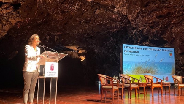 ep la ministra de industria comercio y turismo reyes maroto en lanzarote