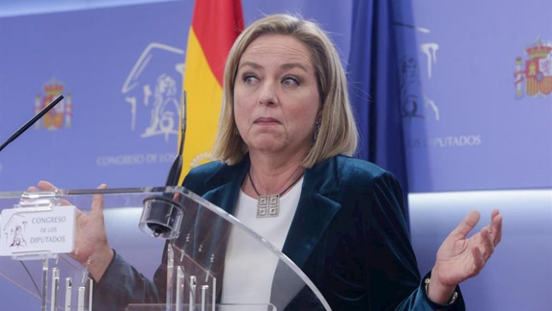 La portavoz de Coalición Canaria en el Congreso de los Diputados, Ana Oramas, ofrece una rueda de prensa en el Congreso de los Diputados tras su consulta con el Rey | Ricardo Rubio - Europa Press ep la portavoz de coalicion canaria en el congreso de los diputados ana oramas ofrece una rueda de