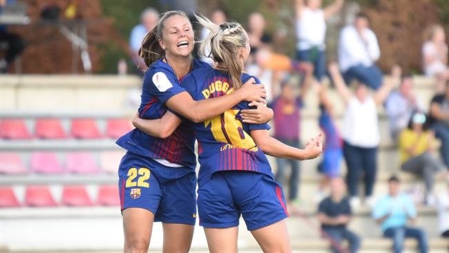 Las jugadoras del Barça femenino Martens y Duggan | VÍCTOR SALGADO/FCB ep las jugadorasbara femenino martensduggan