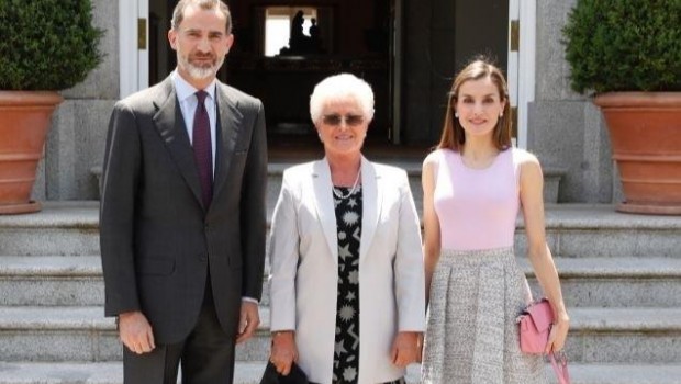 ep los reyesla princesa muna madrerey abdala de jordania