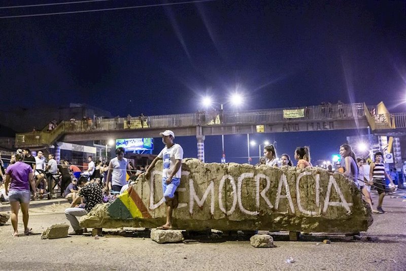 ep protesta contra morales en santa cruz