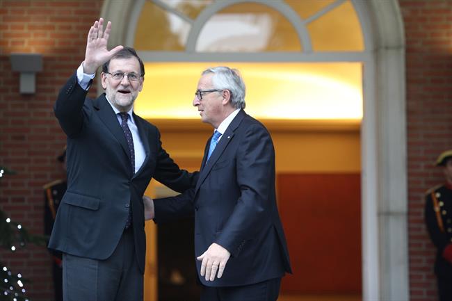 Rajoy recibe en la Moncloa a Jean-Claude Juncker | EUROPA PRESS ep rajoy recibela moncloajean-claude juncker