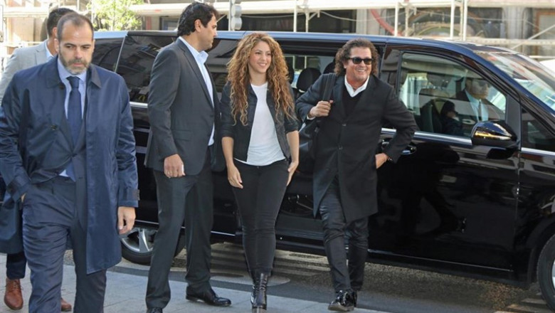 ep shakira defiende la originalidad de la bicicleta enjuzgadola demandaplagiolivam castellano