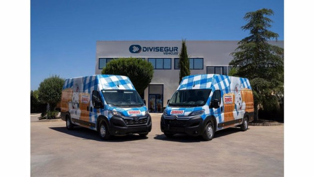 ep stellantis entrega mas de 400 vehiculos comerciales a grupo bimbo de las marcas citron y opel
