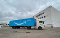 ep un camion llega a las inmediaciones de amazon spain fulfillment la filial logistica del gigante