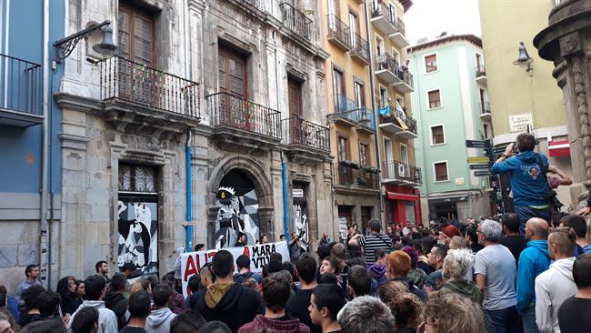 Un grupo de jóvenes vuelven a ocupar el Palacio Marqués de Rozalejo | EUROPA PRESS ep un grupojovenes vuelvenocuparpalacio marquesrozalejo