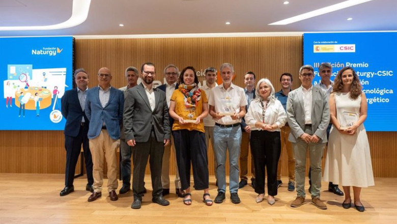 Un proyecto para el desarrollo de una nueva tecnología fotovoltaica obtiene Premio Fundación Naturgy-CSIC | FUNDACIÓN NATURGY ep un proyecto para el desarrollo de una nueva tecnologia fotovoltaica obtiene premio fundacion