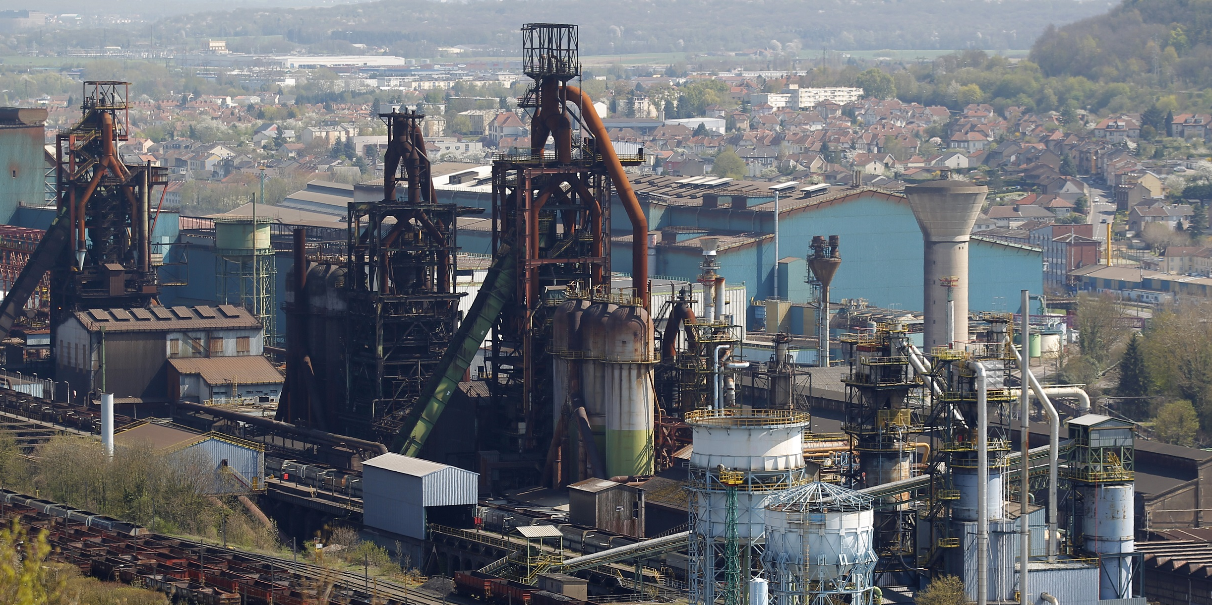 Arcelor se dispara pese a sus pérdidas gracias a Italia y la guerra comercial