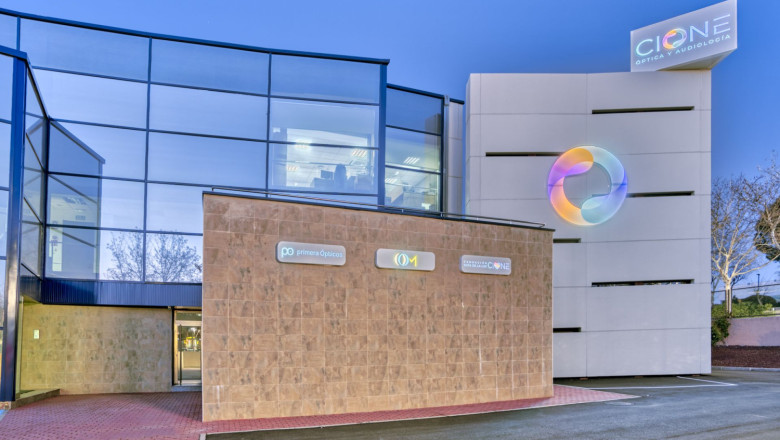 cione fachada web tarde 07 