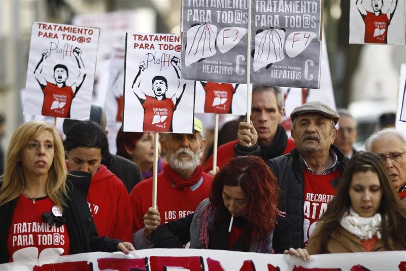 ep afectados por la hepatitis c presentan una querrella ante el supremo