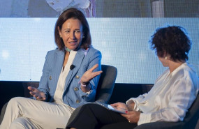 ep archivo   la presidenta banco santander ana botin i y la consejera delegada de icex elisa