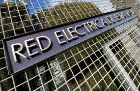 ep archivo   letrero del grupo red electrica de espana en su sede de alcobendas el mismo dia en el