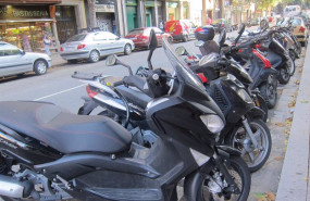 ep archivo   motos estacionadas en la calle