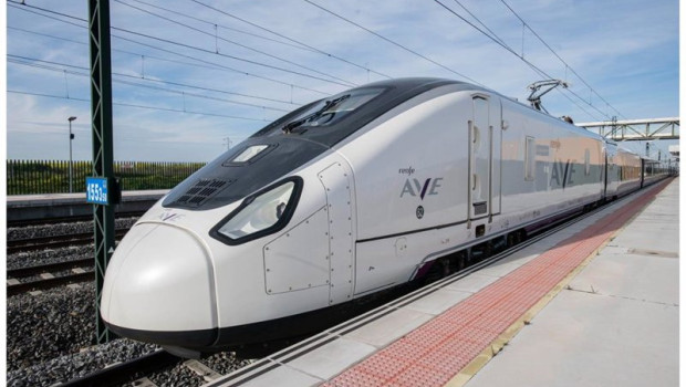 ep archivo   un tren ave de renfe