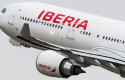 ep avion de iberia despegando
