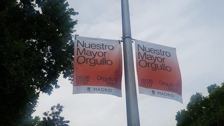 ep banderolasla campana institucionalayuntamientoorgullo