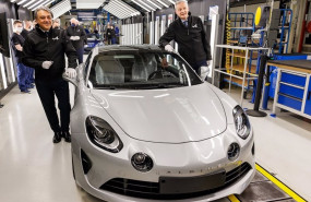 ep el consejero delegado del grupo renault luca de meo y el consejero delegado de la marca alpine