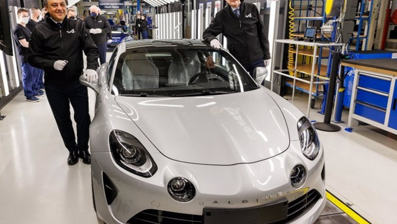 ep el consejero delegado del grupo renault luca de meo y el consejero delegado de la marca alpine