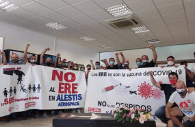 ep imagen del encierro este martes de los delegados de los comites de empresas de alestis san pablo