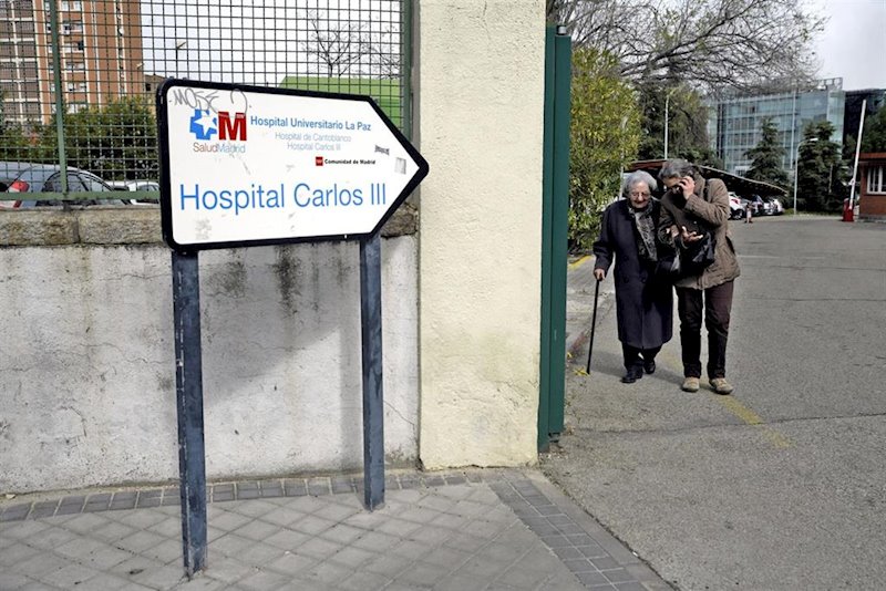 https://img2.s3wfg.com/web/img/images_uploaded/3/3/ep_imagenes_del_hospital_carlos_iii_de_madrid_donde_se_encuentran_ingresados_pacientes_por.jpg