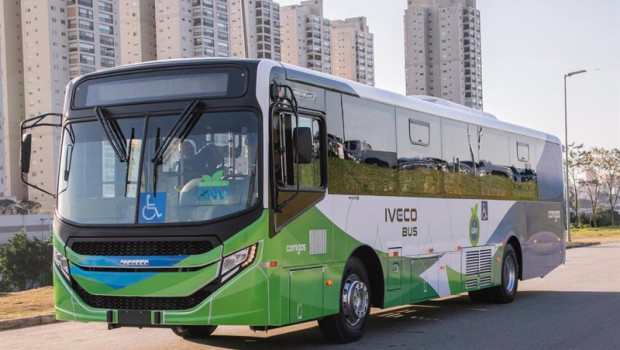 ep iveco comercializa 350 unidades en brasil tras la presentacion de su nueva gama en el latbus 2024