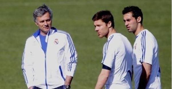 ep mourinhoarbeloaxabi alonso