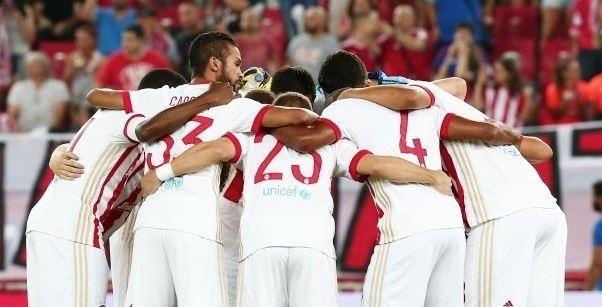 El Olympiacos celebra un gol en la liga griega | OLYMPIACOS ep olympiacos celebragolla liga griega