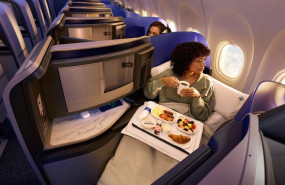 ep pasajera en un avion de united airlines