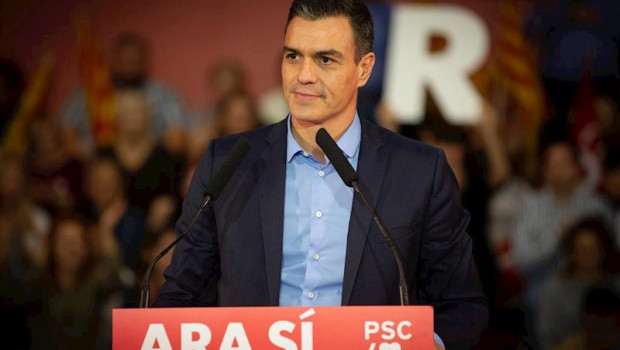 ep pedro sanchez dirigiendose a los asistentes del acto politico en viladecans barcelona a 30 de