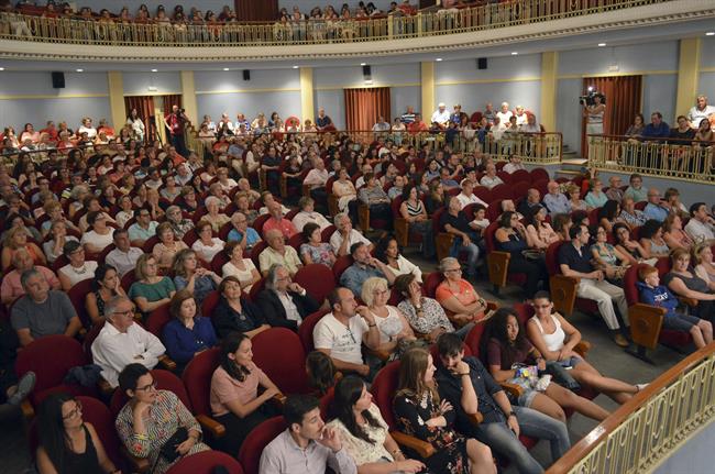 Público en el teatro, espectadores | FESTIVAL DE CINE DE TARAZONA Y EL MONCAYO ep publicoteatro espectadores