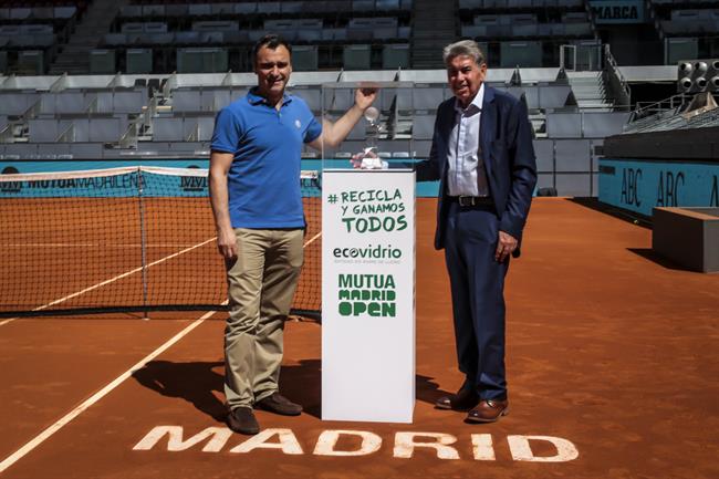 Trofeo reciclado en Mutua Madrid Open | ECOVIDRIO ep trofeo recicladomutua madrid open