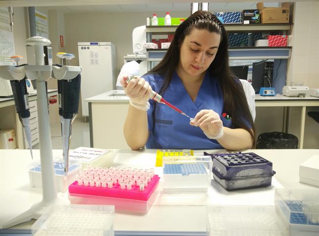 Una investigadora del Hospital General de Elche | GVA ep una investigadorahospital generalelche