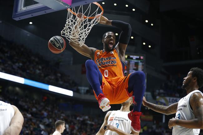 Will Thomas machaca en el Real Madrid - Valencia Basket | ACB PHOTO/V. CARRETERO ep will thomas machacareal madrid - valencia basket