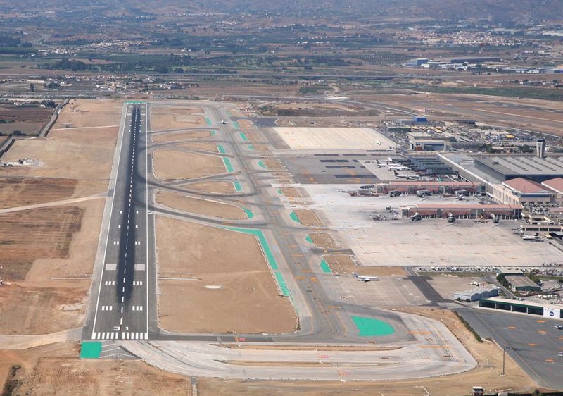 Los aeropuertos de Aena recuperan en septiembre más del 60% del tráfico de 2019