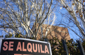 ep archivo   cartel de alquiler de viviendas
