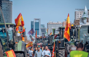 ep archivo   imagen de archivo de una tractorada por las calles de madrid