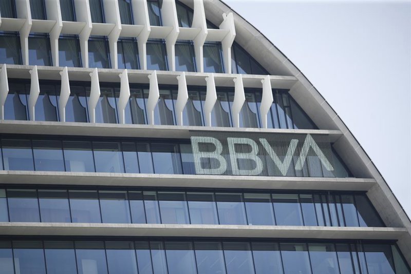 BBVA bate récords: gana 5.447 millones (+9%) a junio y espera un beneficio de 48.000 millones hasta 2028