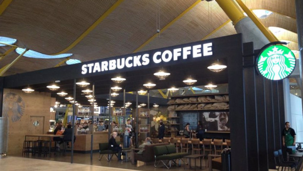ep archivo   starbucks en t4 de madrid
