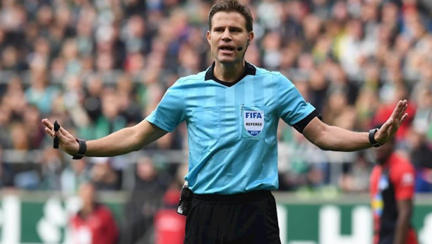 ep el arbitro aleman felix brych