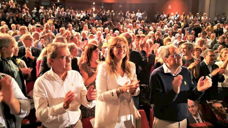 El expresidente de la Generalitat Artur Mas, la diputada Laura Borràs y el presidente Quim Torra en un acto de JxCat en Terrassa (Barcelona) | EUROPA PRESS ep el expresidente de la generalitat artur mas la diputada laura borrs y el presidente quim torra en