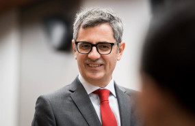 ep el ministro de presidencia justicia y relaciones con las cortes felix bolanos a su llegada a una